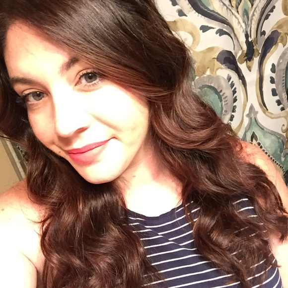 Meet your Posher, Sara - Picture 1 of 1